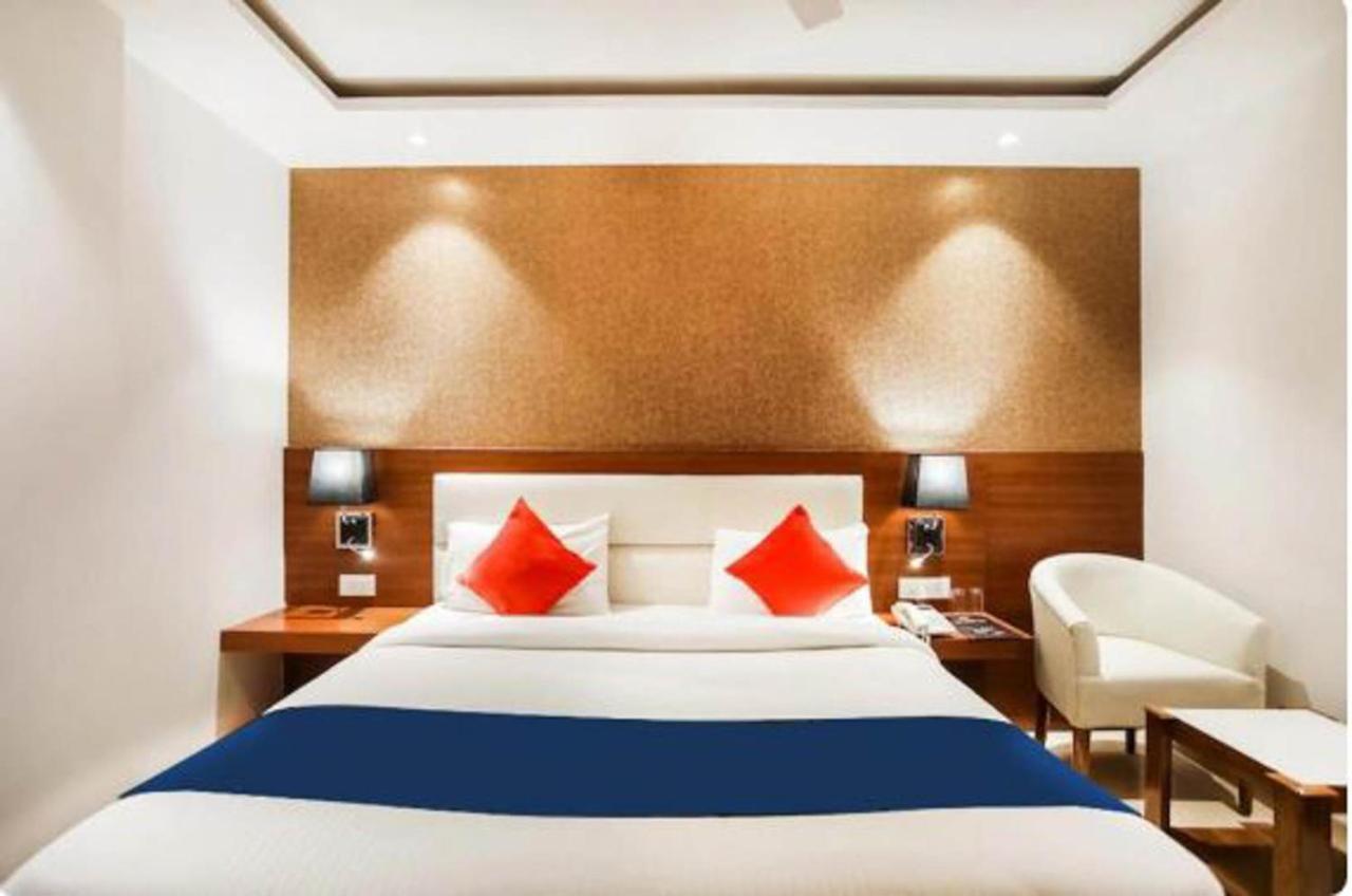 Hotel Royal Sky Luxury Near Delhi Airport New Delhi Bagian luar foto