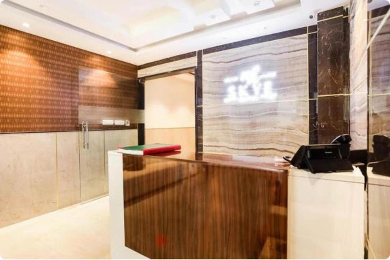 Hotel Royal Sky Luxury Near Delhi Airport New Delhi Bagian luar foto