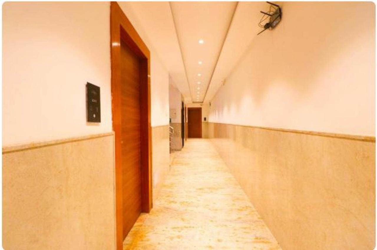 Hotel Royal Sky Luxury Near Delhi Airport New Delhi Bagian luar foto