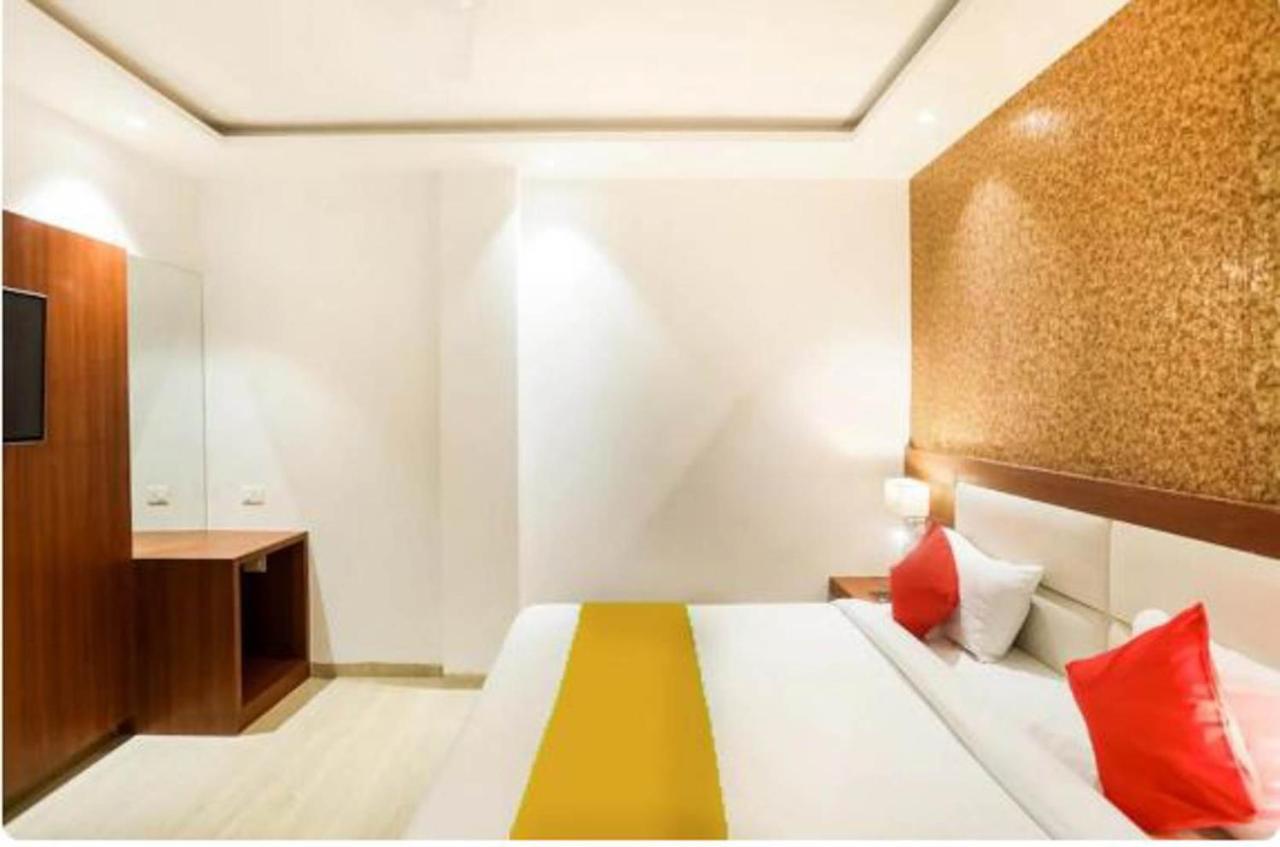 Hotel Royal Sky Luxury Near Delhi Airport New Delhi Bagian luar foto